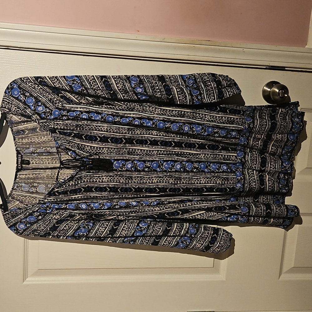 Express Black And Blue Medium Patterned Dress - image 3